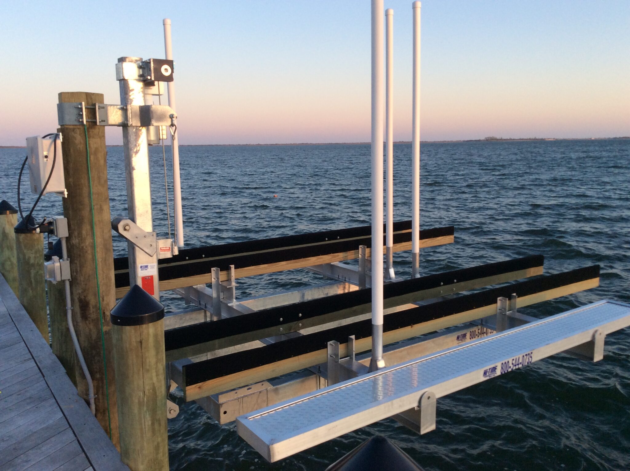 HiTide Fast T2 Topless® X2 Boat Lifts Aboatlift